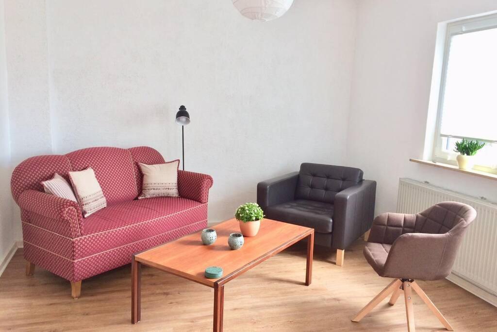Hinter Burg, Haus Mit Garten Mayen Exteriör bild