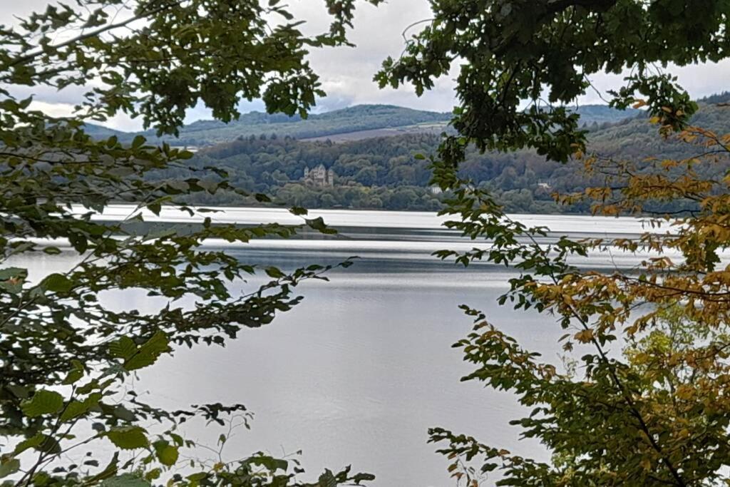 Hinter Burg, Haus Mit Garten Mayen Exteriör bild