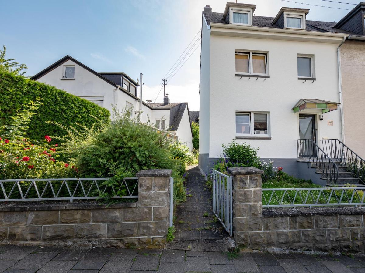 Hinter Burg, Haus Mit Garten Mayen Exteriör bild