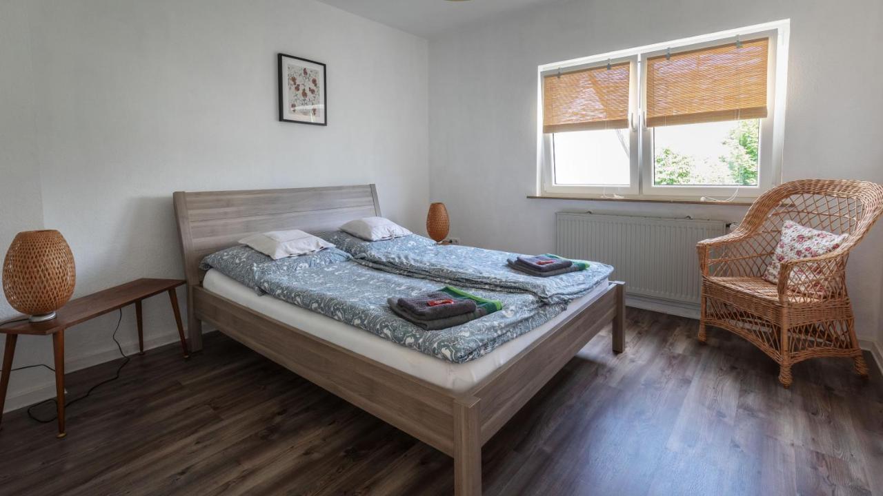 Hinter Burg, Haus Mit Garten Mayen Exteriör bild