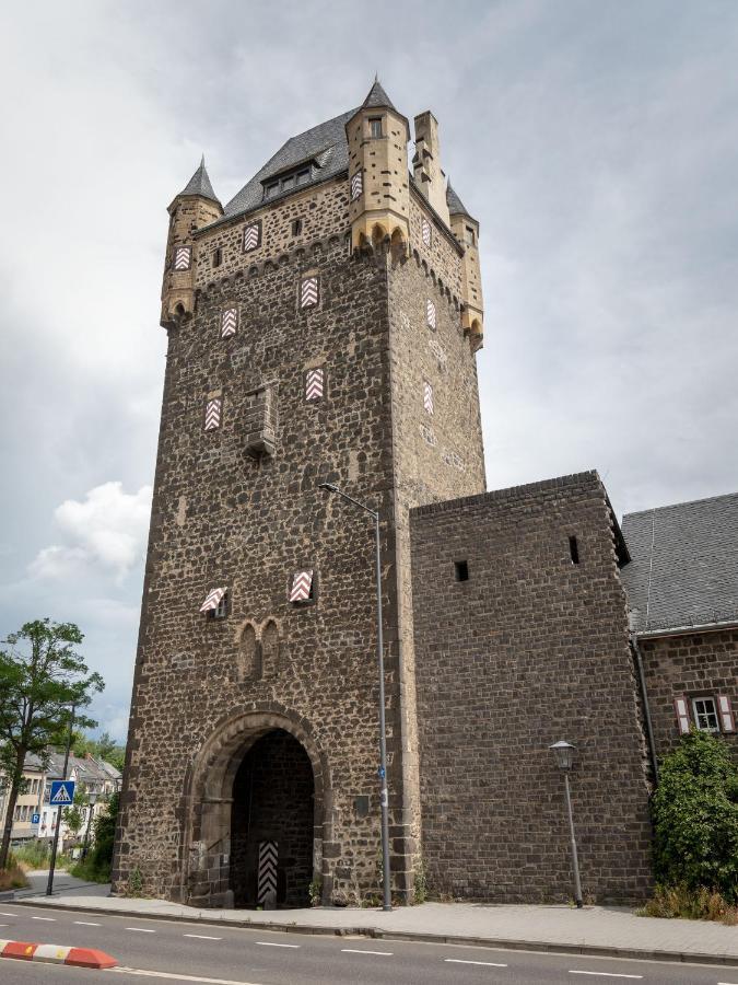 Hinter Burg, Haus Mit Garten Mayen Exteriör bild