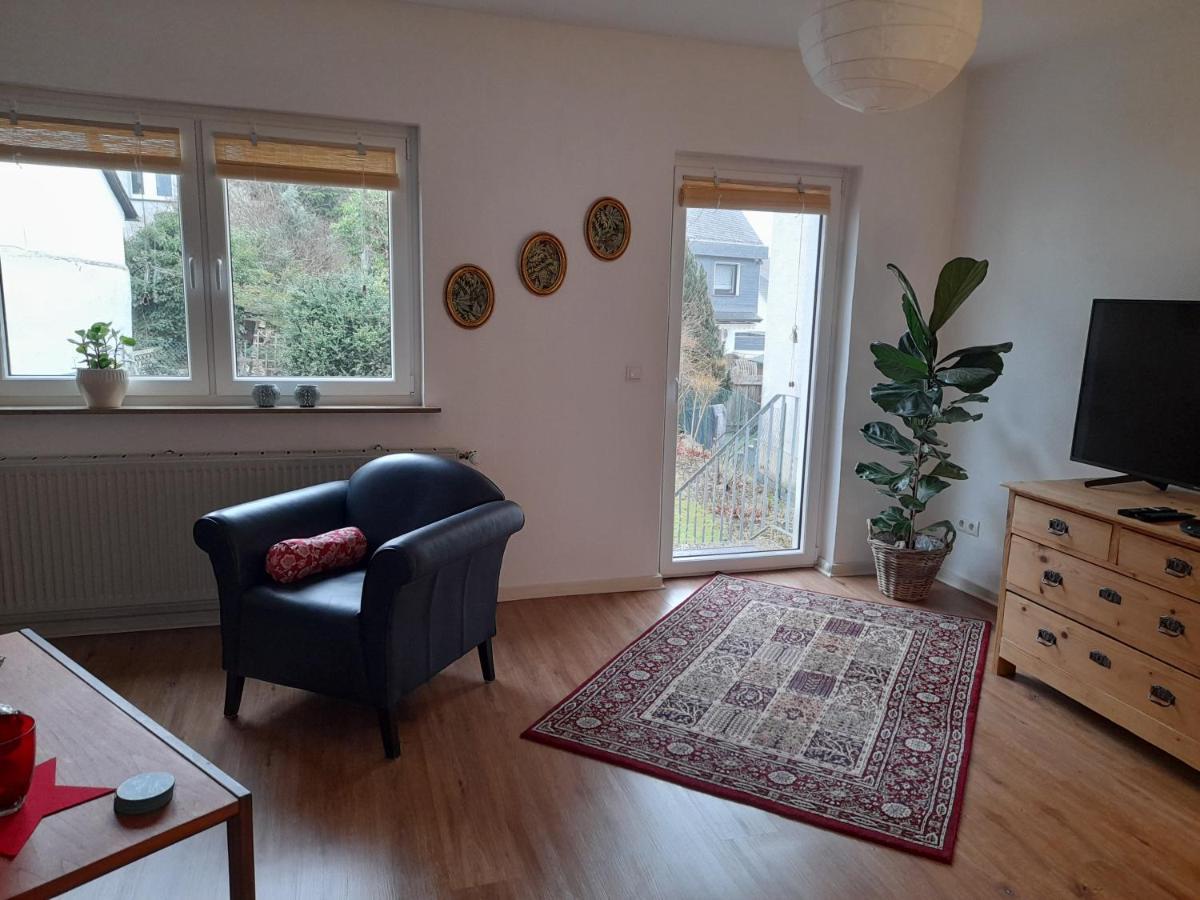 Hinter Burg, Haus Mit Garten Mayen Exteriör bild